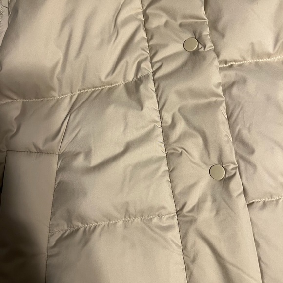 lululemon athletica Beige Quilted Vest - Picture 3 of 5